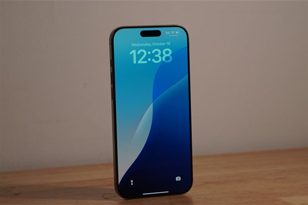 辑任编责Pro:iPhone振亭。